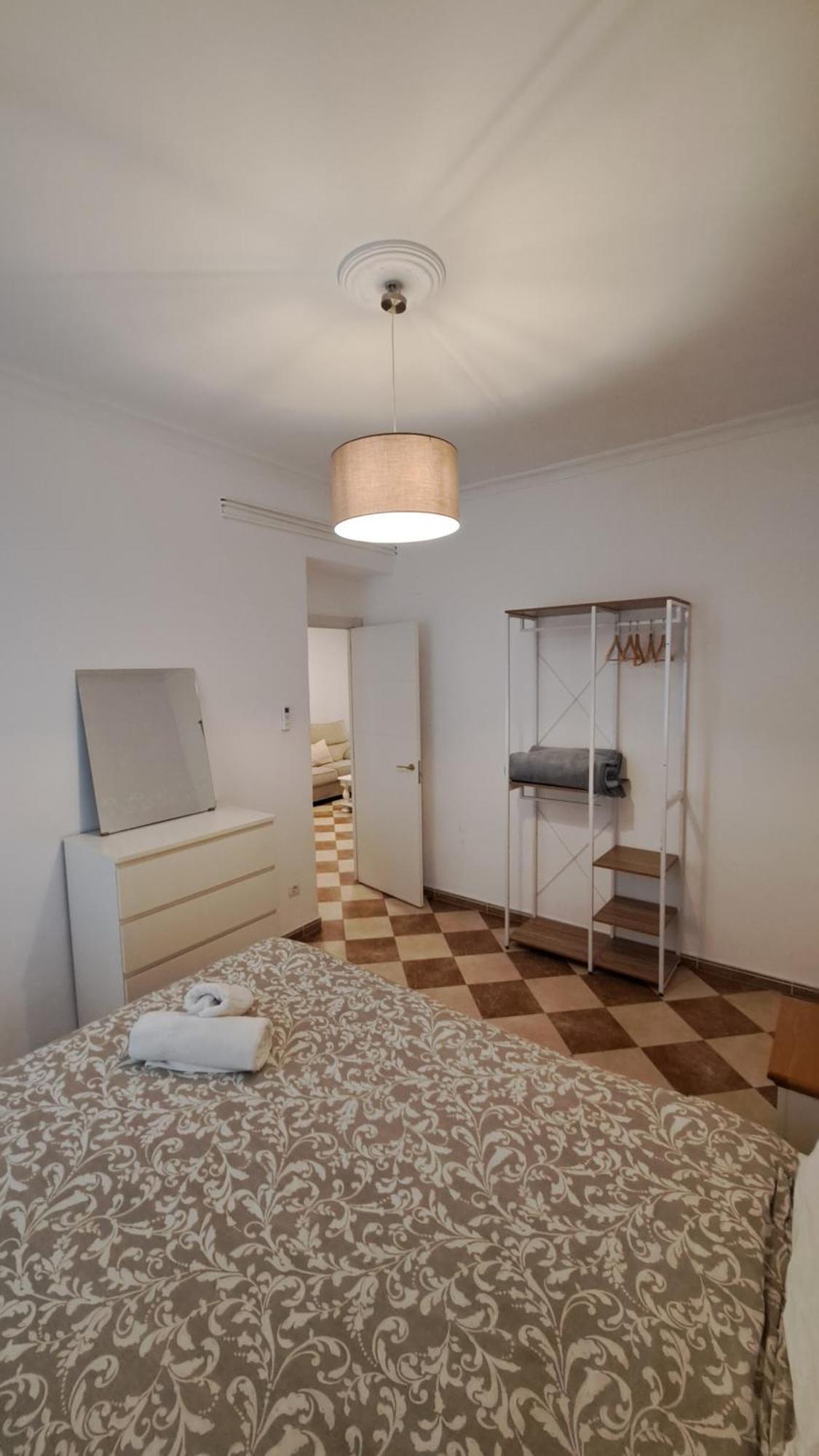 Ms4 Apartamentos Nervion Seville Exterior photo
